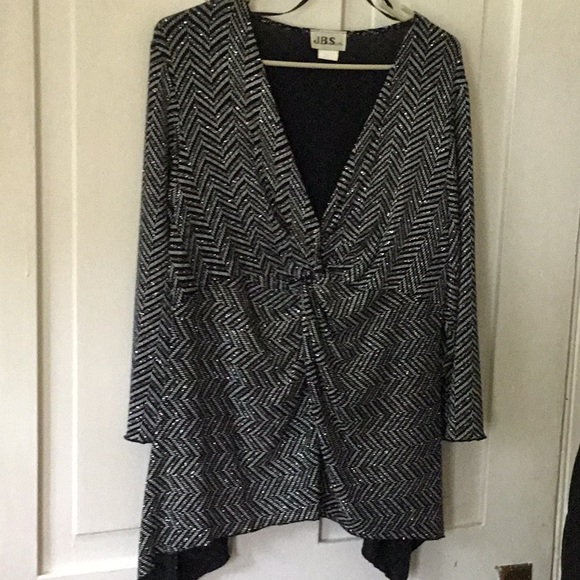 Black and silver top - Picture 1 of 5